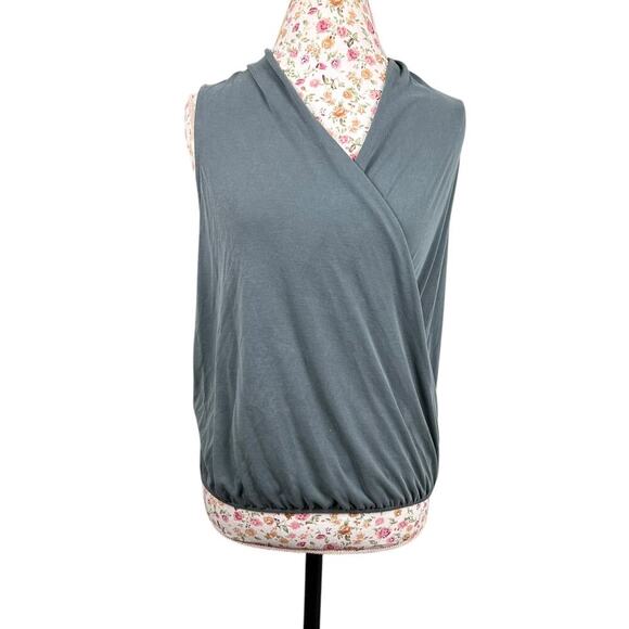 Green Envelope Surplice Wrap Tank Top size Small Gray Sleeveless Summer Blouse - Picture 1 of 9